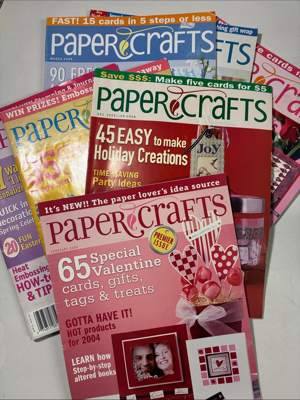 Magazine - Assorted Covers (Pink, Red, Blue)